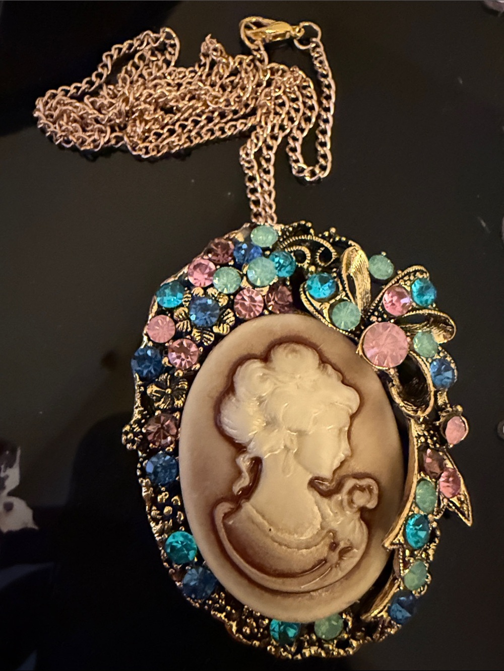 Vintage Cameo Pendant Necklace with Multicolor Crystals